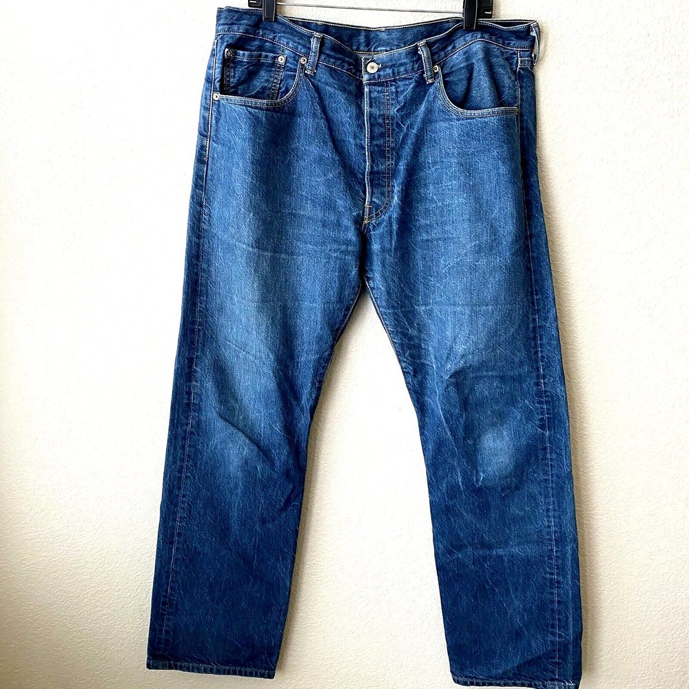 Levi's 501 Mens Button Fly Denim Medium Wash Straight Jeans Size 38 x 32